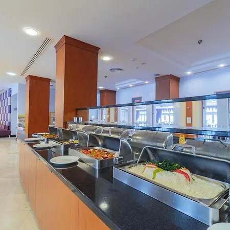 Pineta Park Deluxe 酒店 马尔马里斯
