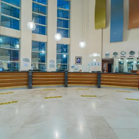 Pineta Park Deluxe 马尔马里斯