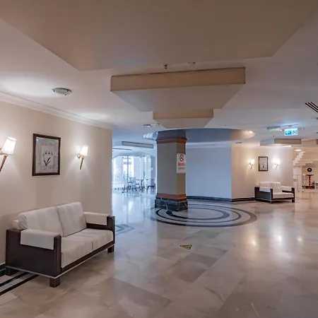 Pineta Park Deluxe 马尔马里斯